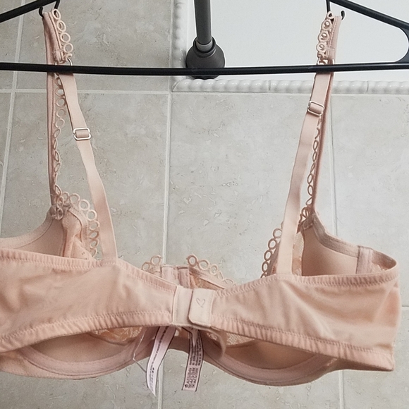 Bra - Picture 2 of 3